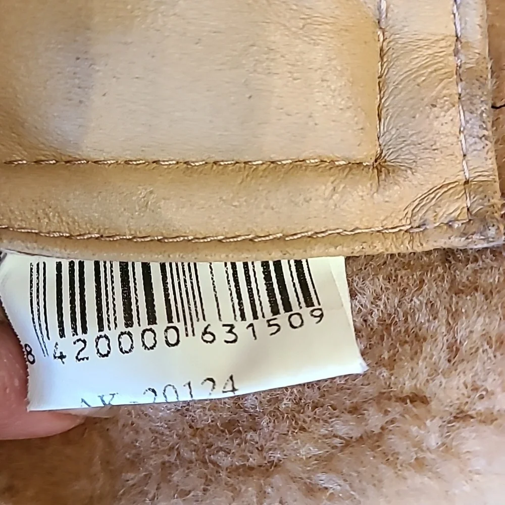 Gian Moti 100% Sheapskin Shearling coat size 38 Medium - Picture 14 of 16